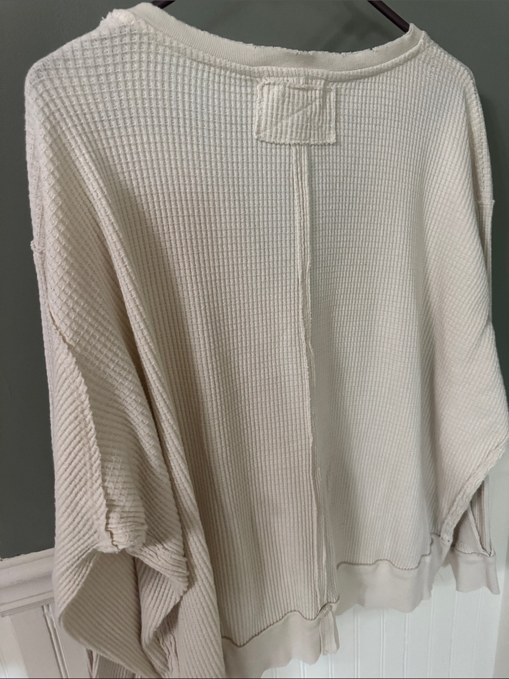 We The Free Beige Cream Waffle V-Neck Pullover Oversized extra small - Picture 4 of 5